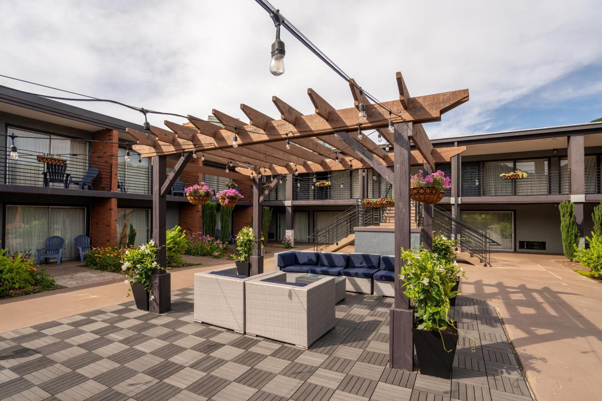 The Beaucatcher, a Boutique Motel Asheville Exterior foto